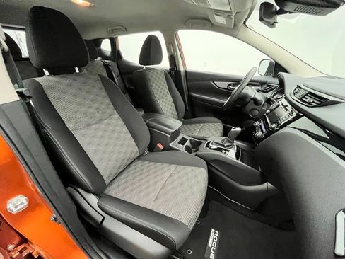 Used 2020 Nissan Rogue Sport SV FWD image 32