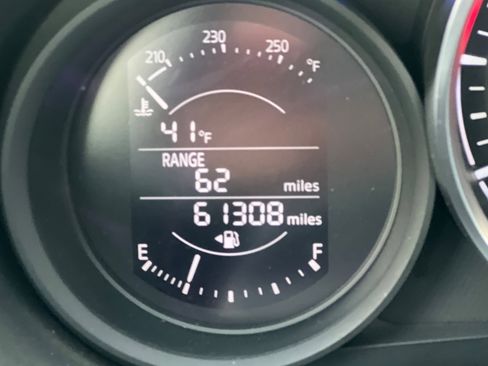 Used 2017 FIAT 124 Spider Classica image 24