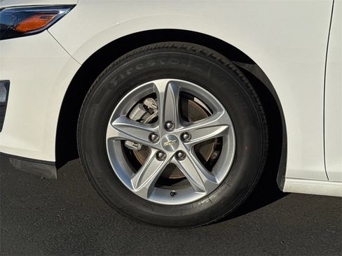 Used 2022 Chevrolet Malibu LS image 6