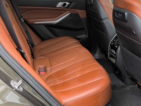 Used 2022 BMW X5 xDrive40i w/ M Sport Package AWD/4WD image 22