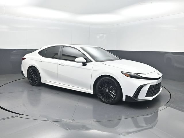 Used 2025 Toyota Camry SE w/ Convenience Package FWD image 30