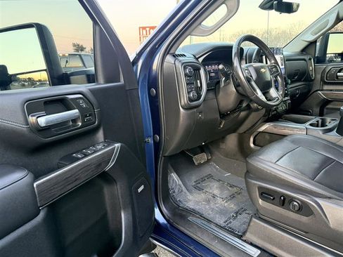 Used 2021 Chevrolet Silverado 2500 LTZ w/ LTZ Plus Package image 28