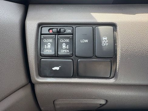 Used 2015 Honda Odyssey EX-L image 25