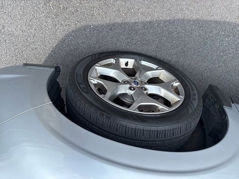 Used 2017 Subaru Forester 2.5i Touring image 18