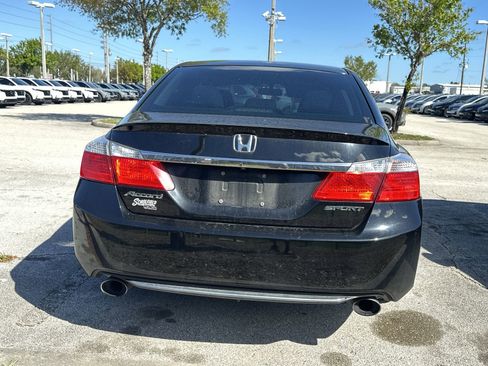 Used 2014 Honda Accord Sport image 4
