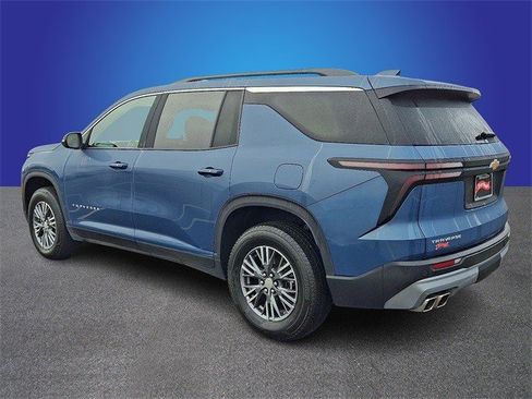 Certified 2025 Chevrolet Traverse LT image 7