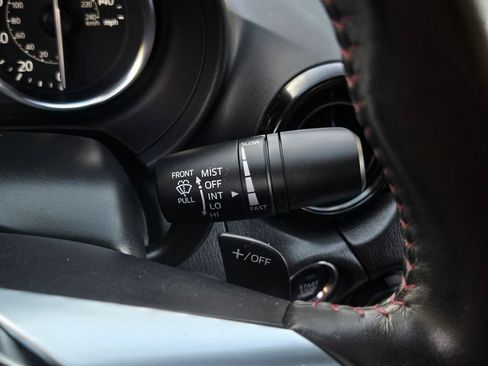 Used 2017 MAZDA MX-5 Miata RF Club RWD image 18