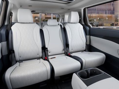 New 2026 Kia Carnival SX w/ SX Dark Edition Package FWD image 16