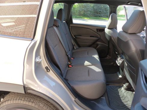 Used 2025 Subaru Forester Premium AWD/4WD image 48