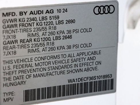 Used 2025 Audi Q3 2.0T Premium image 38