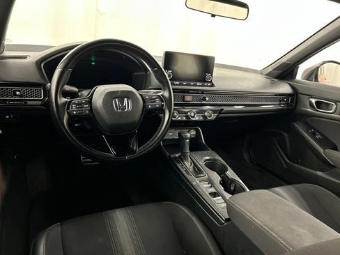 Used 2025 Honda Civic Sport image 16