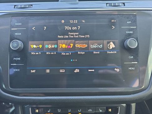 Used 2020 Volkswagen Tiguan SE image 26