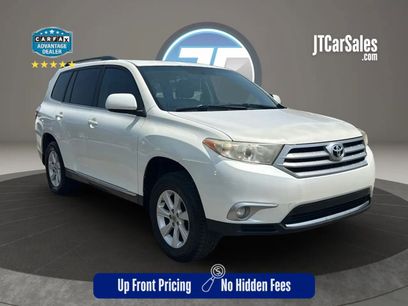 Used 2012 Toyota Highlander SE w/ Tow Pkg