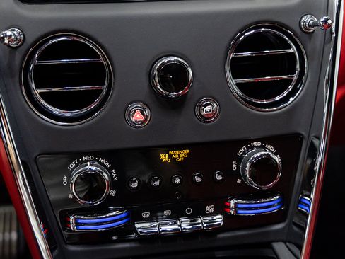 New 2026 Rolls-Royce Cullinan AWD/4WD image 42