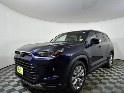 New 2026 Toyota Grand Highlander Limited image 6