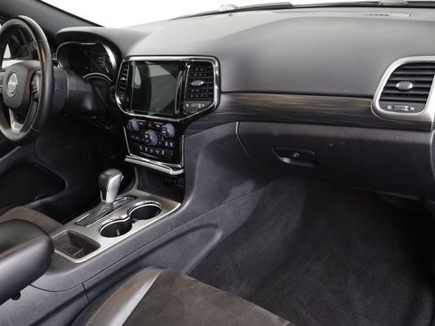 Used 2019 Jeep Grand Cherokee Altitude AWD/4WD image 21