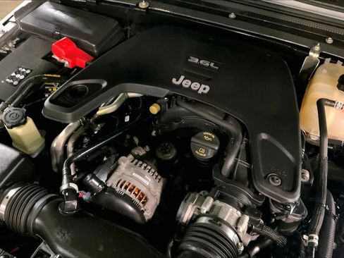 Used 2020 Jeep Gladiator Overland AWD/4WD image 33