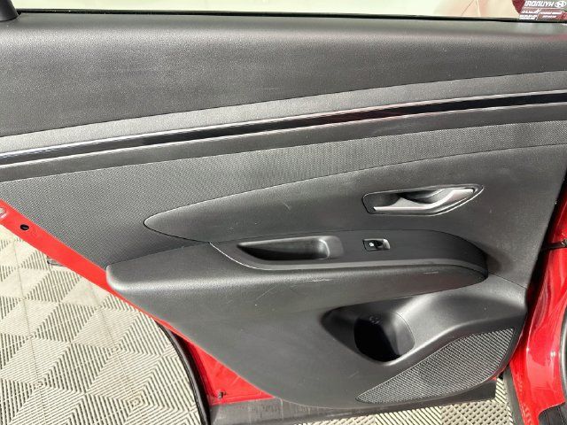 Used 2022 Hyundai Tucson SEL w/ Winter Package AWD/4WD image 23