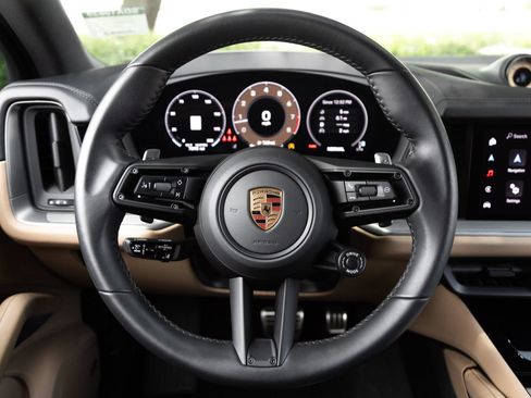 Certified 2025 Porsche Cayenne S AWD/4WD image 13
