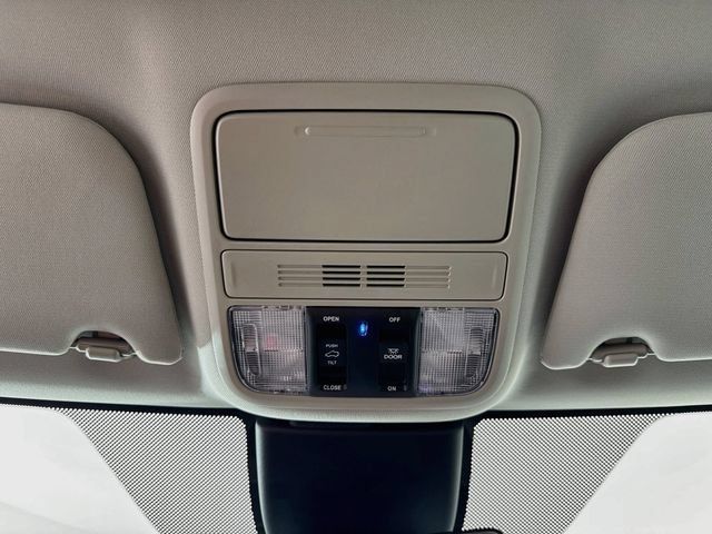 Used 2026 Honda Odyssey EX-L image 18