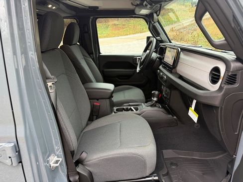 New 2026 Jeep Wrangler Unlimited Sport image 20