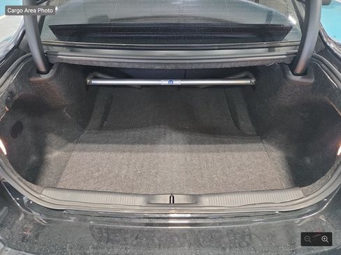 Used 2019 Dodge Charger Scat Pack RWD image 9