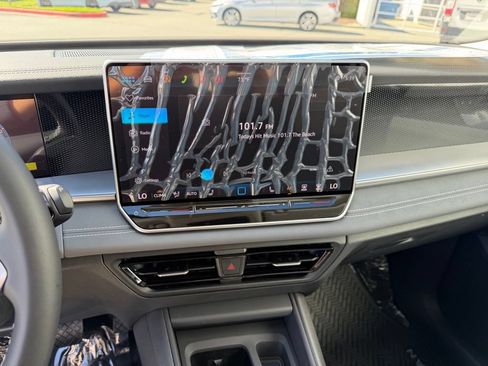 New 2026 Volkswagen Tiguan SE AWD/4WD image 23