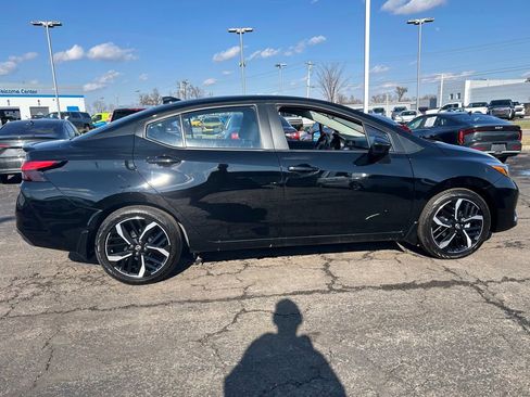 Used 2025 Nissan Versa SR w/ Trunk Package image 8