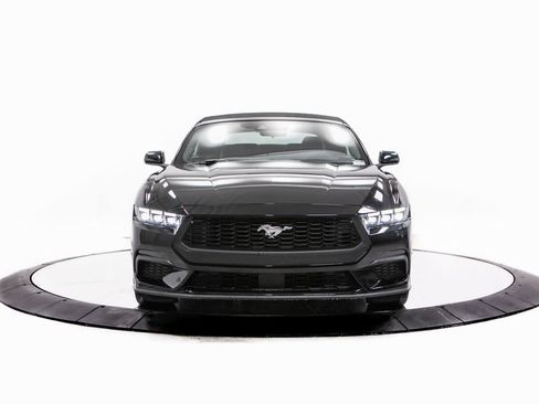 Used 2024 Ford Mustang Convertible image 10