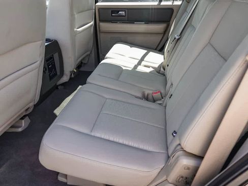 Used 2008 Ford Expedition XLT RWD image 17