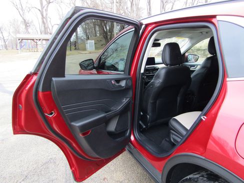 Used 2021 Ford Escape Titanium w/ Titanium Elite Package image 15