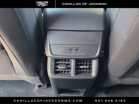 Used 2026 Chevrolet Equinox LT AWD/4WD image 27
