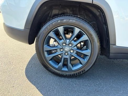 Used 2026 Jeep Grand Cherokee Limited AWD/4WD image 7