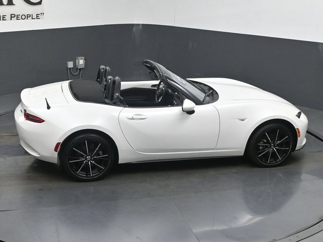 Used 2024 MAZDA MX-5 Miata Grand Touring w/ Weather Package RWD image 38