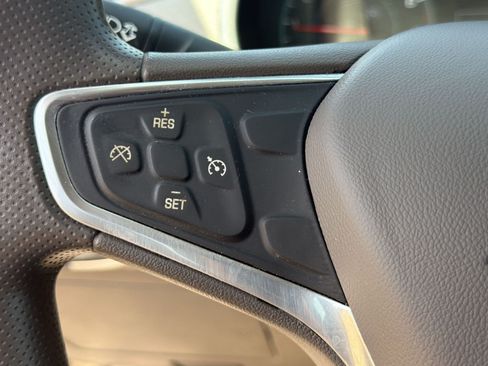 Used 2022 Chevrolet Malibu LT FWD image 16
