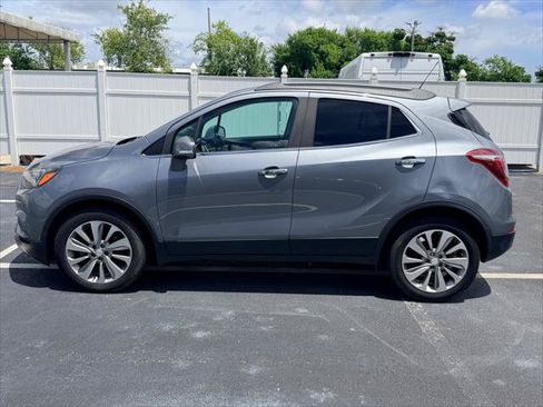 Used 2019 Buick Encore Preferred FWD image 3