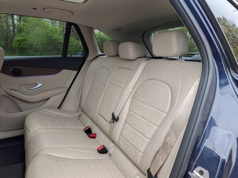 Used 2022 Mercedes-Benz GLC 300 4MATIC w/ Premium Package Lite image 14