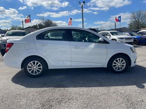 Used 2017 Chevrolet Sonic LT FWD image 2