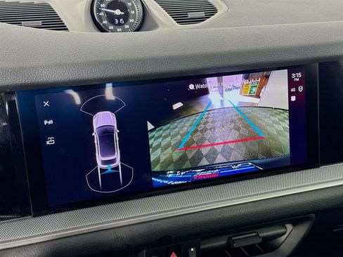 Used 2024 Porsche Cayenne Coupe image 17