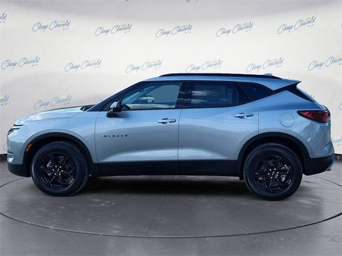 New 2025 Chevrolet Blazer LT w/ Convenience Package image 2