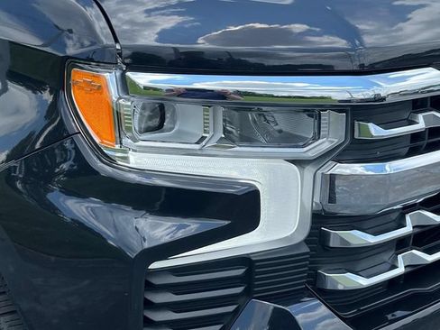 Used 2024 Chevrolet Silverado 1500 LTZ w/ LTZ Convenience Package II AWD/4WD image 10