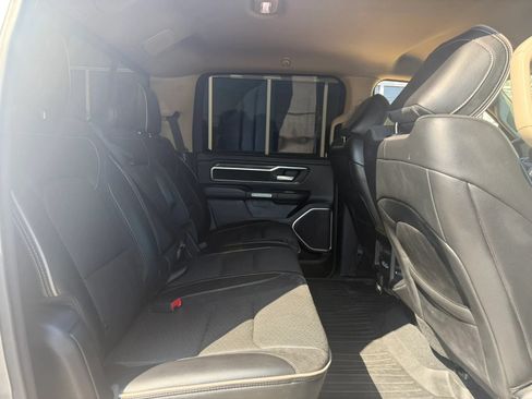 Used 2019 RAM 1500 Laramie AWD/4WD image 17