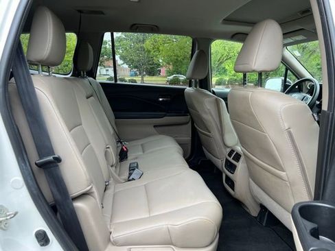 Used 2018 Honda Pilot EX-L image 18