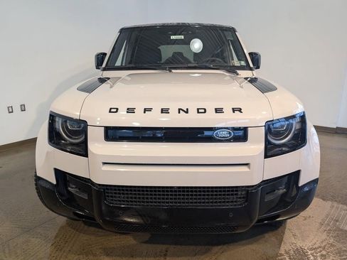 New 2026 Land Rover Defender 110 X-Dynamic SE AWD/4WD image 2