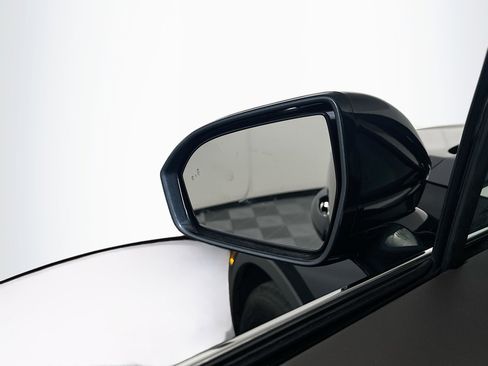 Used 2022 Lincoln Nautilus FWD w/ Premium Package image 16