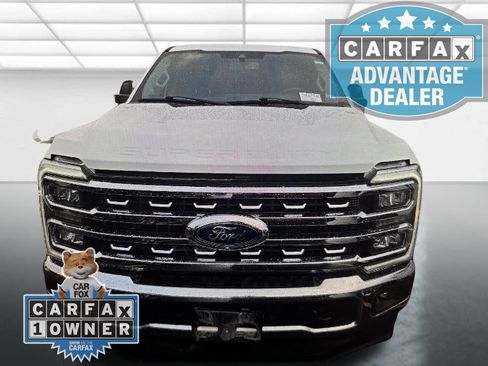 Used 2024 Ford F250 Lariat w/ FX4 Off-Road Package AWD/4WD image 6
