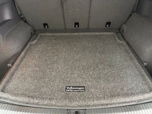 Used 2021 Volkswagen Tiguan SEL image 29