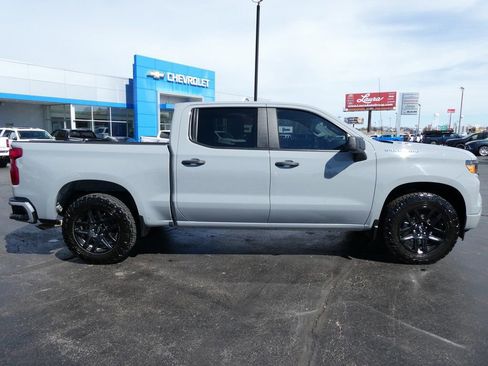 Certified 2025 Chevrolet Silverado 1500 Custom image 5