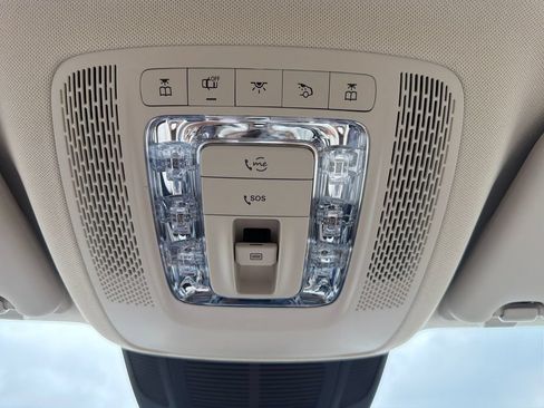 Used 2024 Mercedes-Benz GLE 450 4MATIC image 25