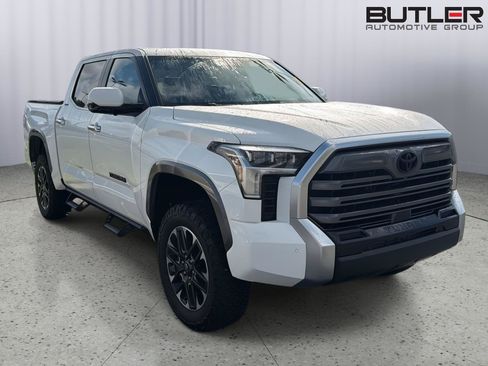 Used 2025 Toyota Tundra Limited AWD/4WD image 6